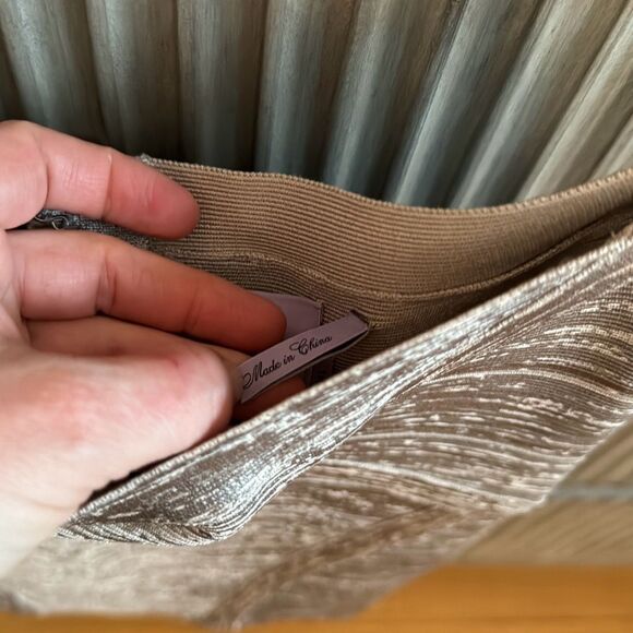 Herve Leger Arlis Bandage Skirt in Platinum Foil Size Small - Picture 7 of 11